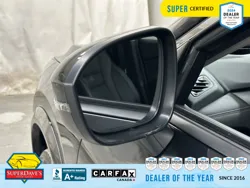 Vehicle photo 14