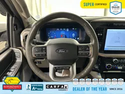 Vehicle photo 24
