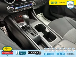 Vehicle photo 29
