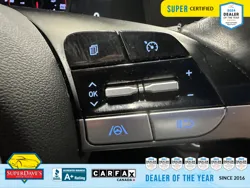 Vehicle photo 14