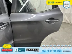Vehicle photo 19
