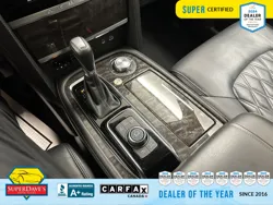 Vehicle photo 30
