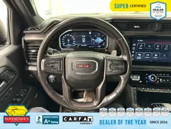 Vehicle photo 22
