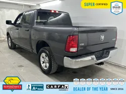 Vehicle photo 25
