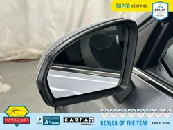 Vehicle photo 15