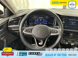 Vehicle photo 24