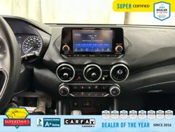 Vehicle photo 24
