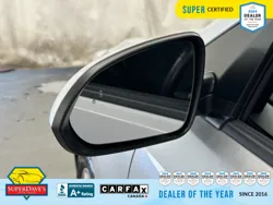 Vehicle photo 14