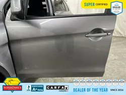 Vehicle photo 15