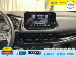 Vehicle photo 25
