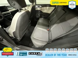 Vehicle photo 21