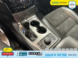 Vehicle photo 28