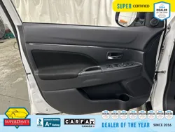 Vehicle photo 16