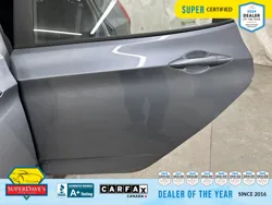 Vehicle photo 19