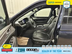 Vehicle photo 20