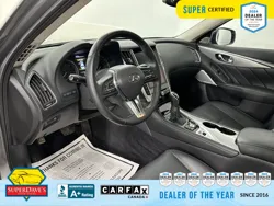 Vehicle photo 17