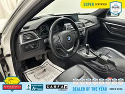 Vehicle photo 17