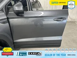 Vehicle photo 15