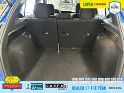 Vehicle photo 18