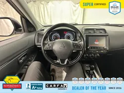 Vehicle photo 23