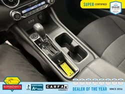 Vehicle photo 28