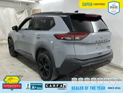 Vehicle photo 18