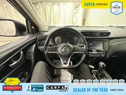 Vehicle photo 23