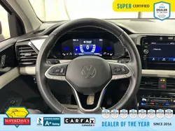 Vehicle photo 24