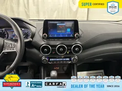 Vehicle photo 25