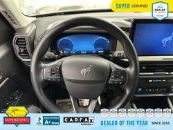 Vehicle photo 24