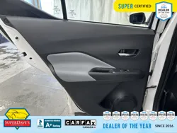 Vehicle photo 20