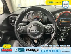 Vehicle photo 21