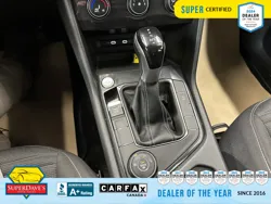 Vehicle photo 14