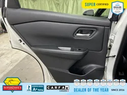 Vehicle photo 20