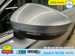 Vehicle photo 14
