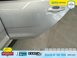 Vehicle photo 19