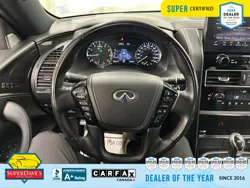 Vehicle photo 24