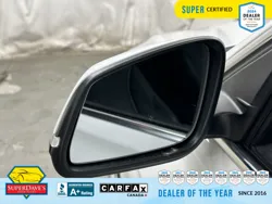 Vehicle photo 14