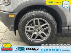 Vehicle photo 11