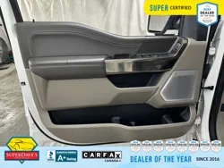 Vehicle photo 16