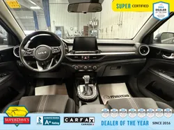 Vehicle photo 22