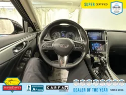 Vehicle photo 23
