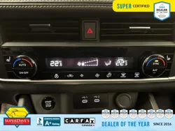 Vehicle photo 28