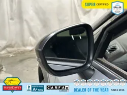 Vehicle photo 26