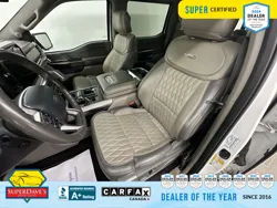 Vehicle photo 18
