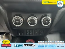 Vehicle photo 28