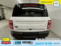 Vehicle photo 29