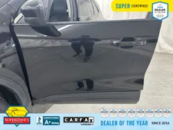 Vehicle photo 15