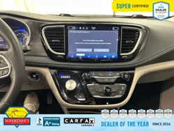 Vehicle photo 24