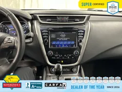 Vehicle photo 25